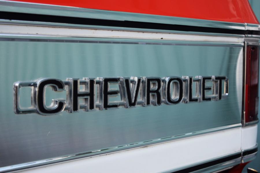 Логотип Chevrolet C10 Cheyenne Super 1974 года  (фото 55 из 365)